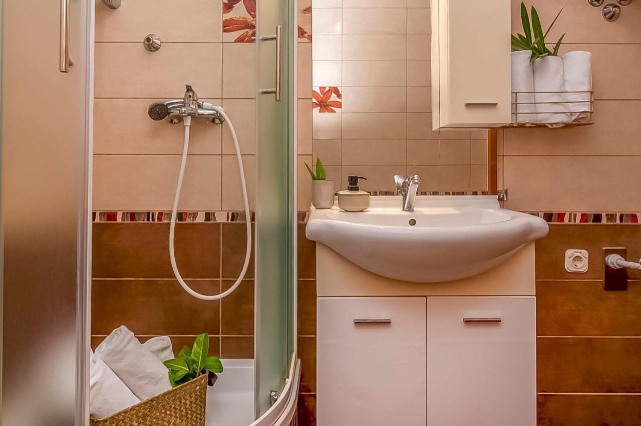 Apartments Matija Рогозница Екстериор снимка